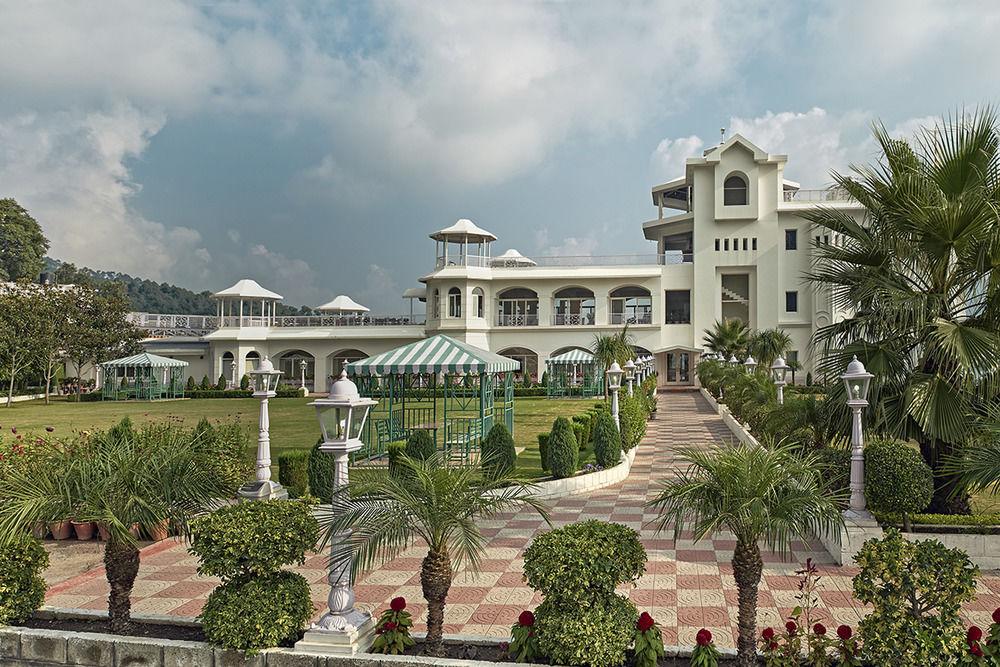 Club Mahindra Kandāghāt Buitenkant foto