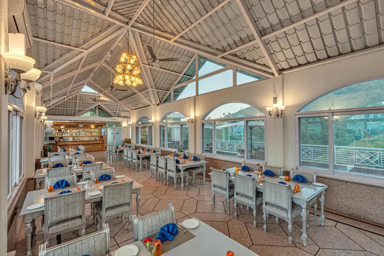 Club Mahindra Kandāghāt Buitenkant foto