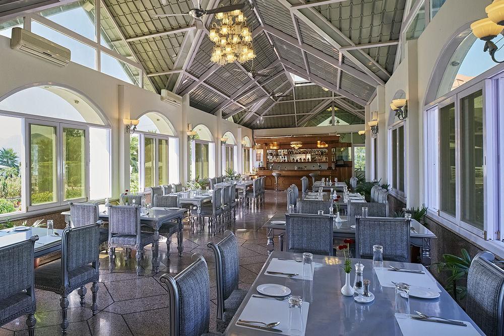 Club Mahindra Kandāghāt Buitenkant foto