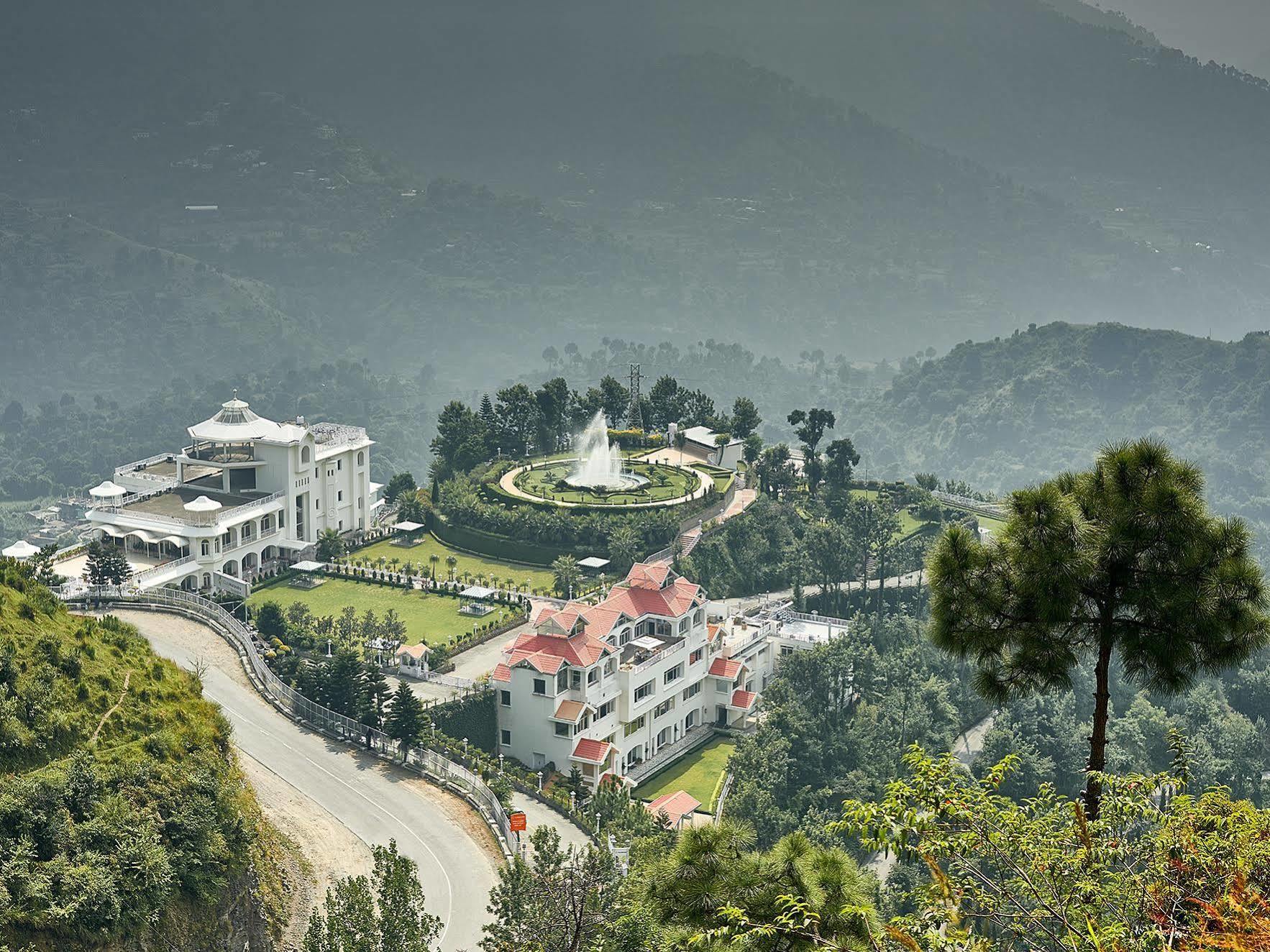 Club Mahindra Kandāghāt Buitenkant foto